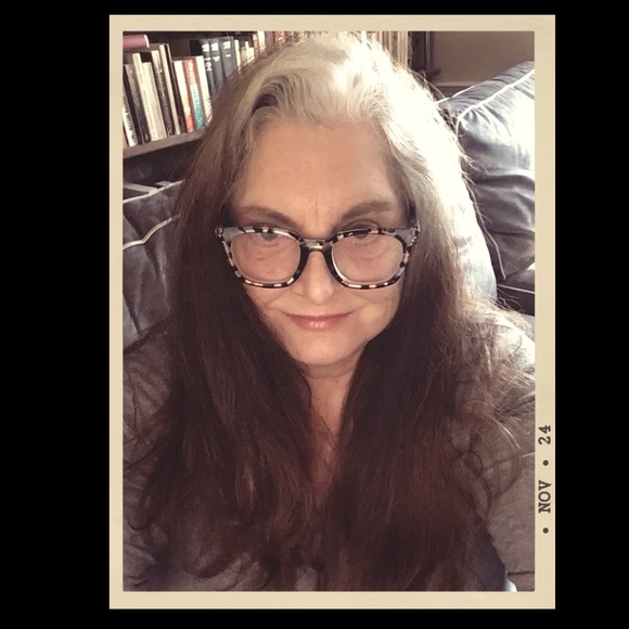 Meet your Posher, Ann - Picture 1 of 1